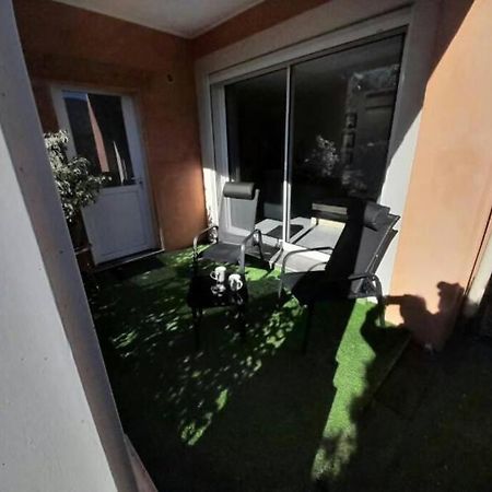 Appartement Spacieux &Tres Calme. Spacious & Very Quiet Apartment. Carros Eksteriør bilde