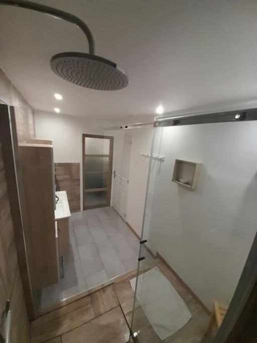 Appartement Spacieux &Tres Calme. Spacious & Very Quiet Apartment. Carros Eksteriør bilde