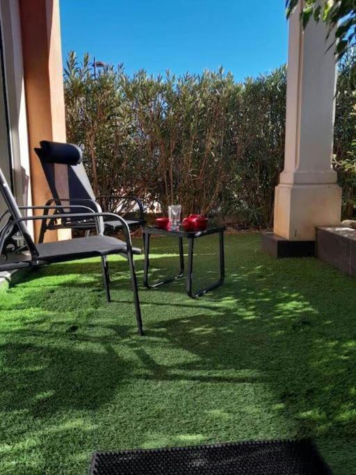 Appartement Spacieux &Tres Calme. Spacious & Very Quiet Apartment. Carros Eksteriør bilde