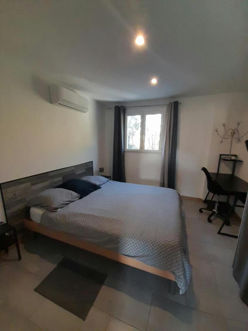 Appartement Spacieux &Tres Calme. Spacious & Very Quiet Apartment. Carros Eksteriør bilde